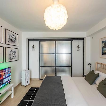 Superb 3 Bedroom & 3 Bathroom Duplex In Brussels City Centre Bagian luar foto