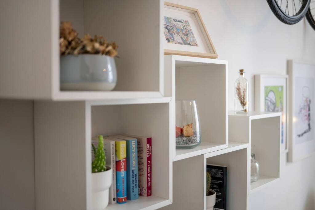 Superb 3 Bedroom & 3 Bathroom Duplex In Brussels City Centre Bagian luar foto